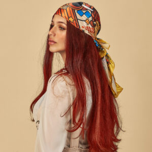 MILKMAID SQUARE - SATIN