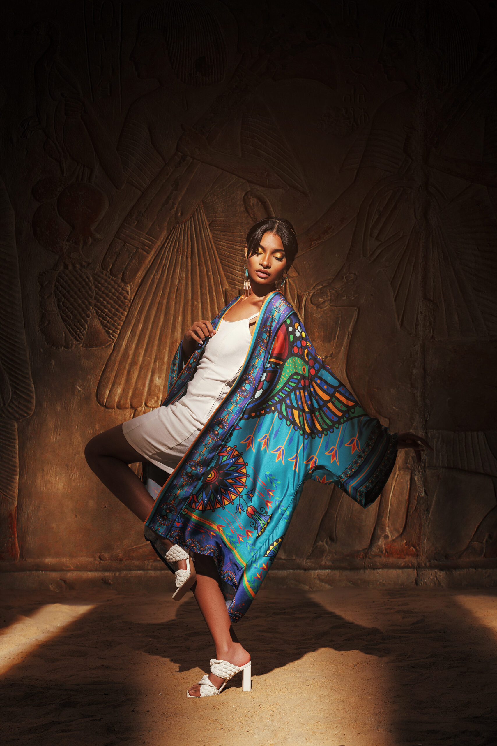NEFERTITI BLUE KIMONO