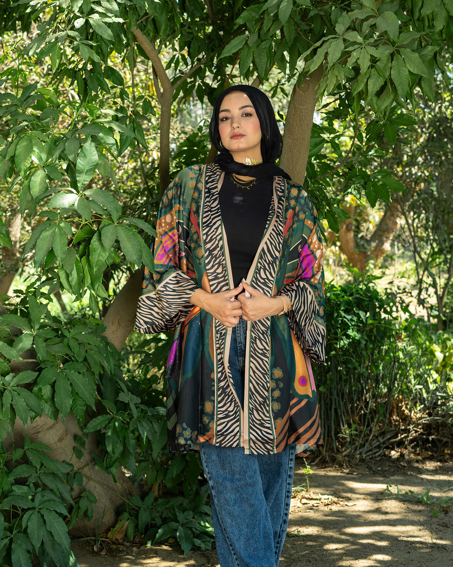 vibrant wings Satin kimono - Image 5