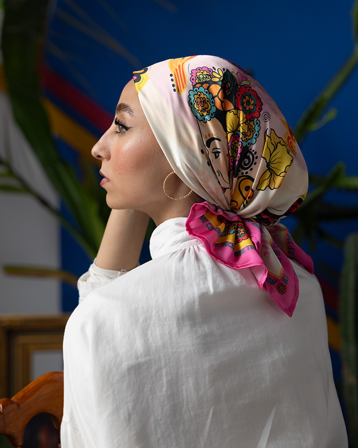 FRIDA SQUARE Scarf - Satin - Image 3
