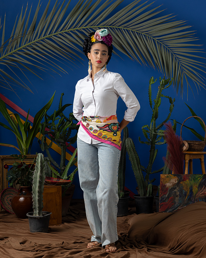 FRIDA SQUARE Scarf - Satin - Image 5